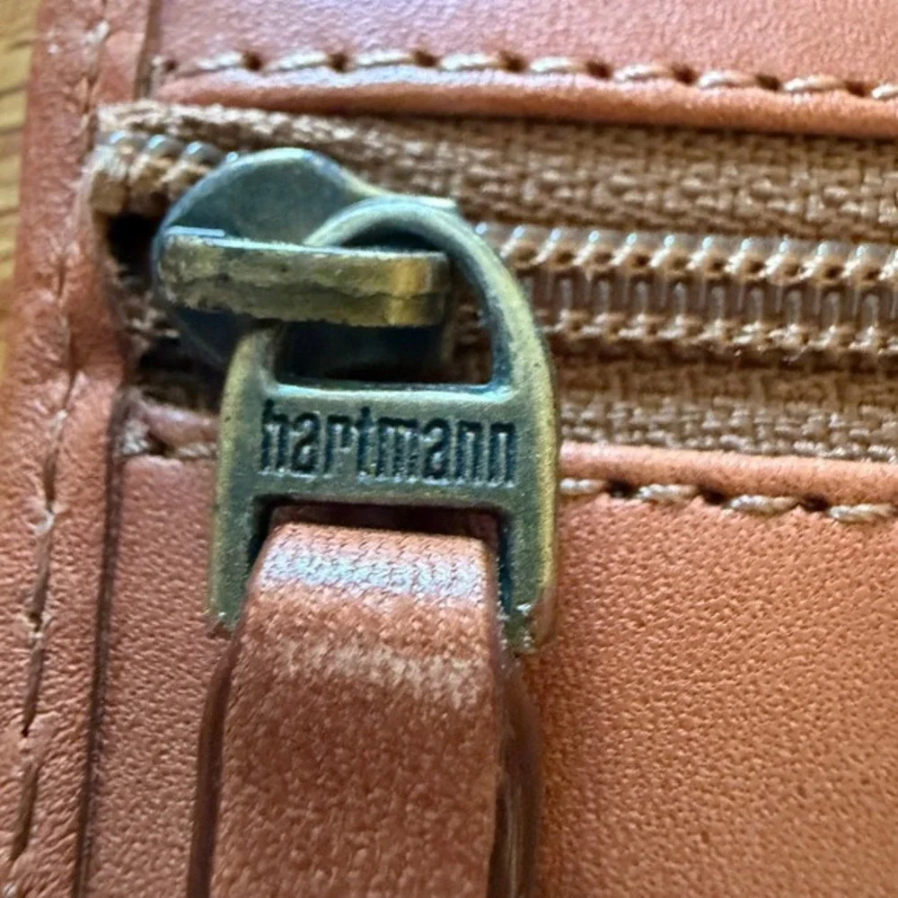 Hartmann travel document